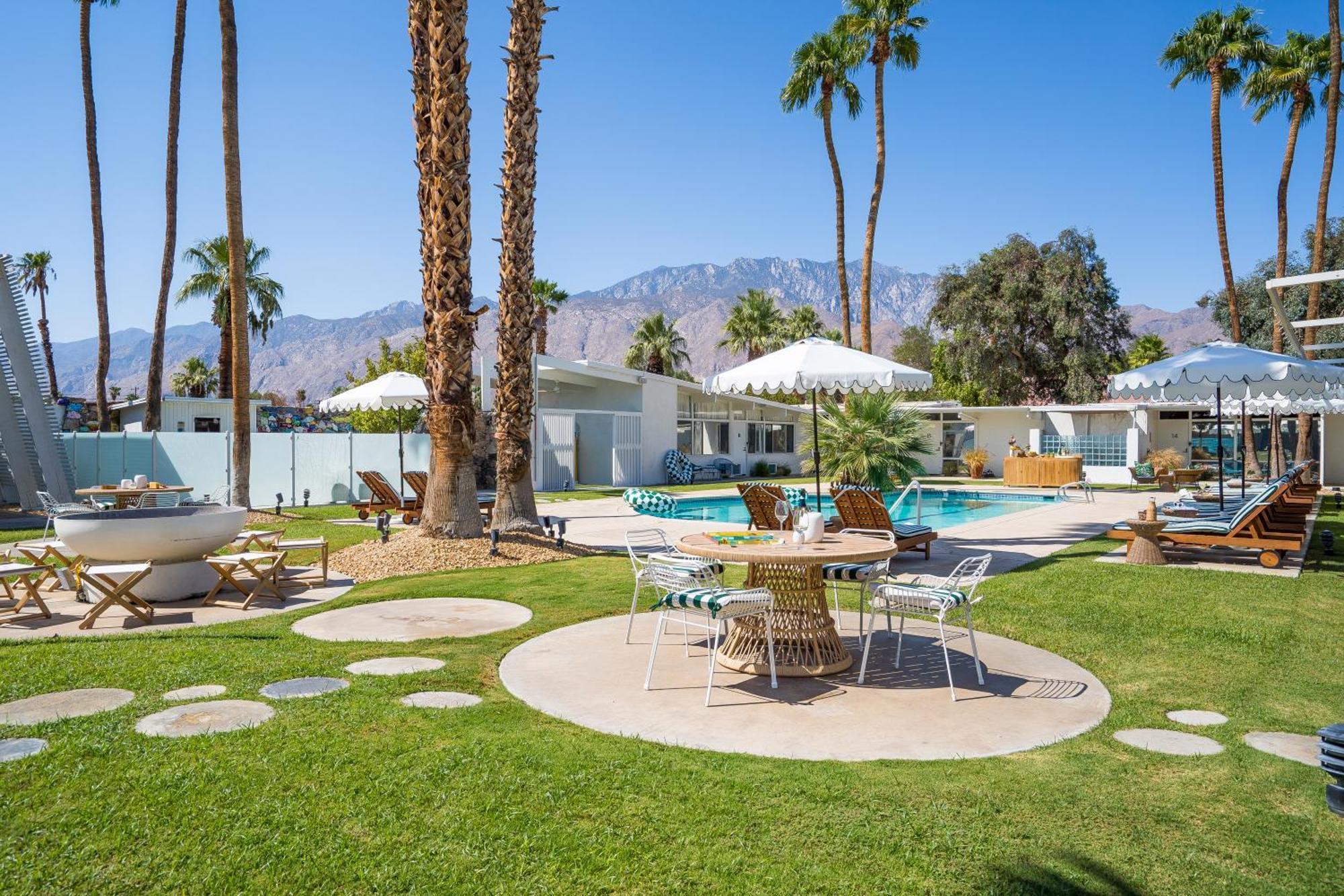 Monkey Tree Hotel By Avantstay Stylish Hotel In Palm Springs W Pool Dış mekan fotoğraf