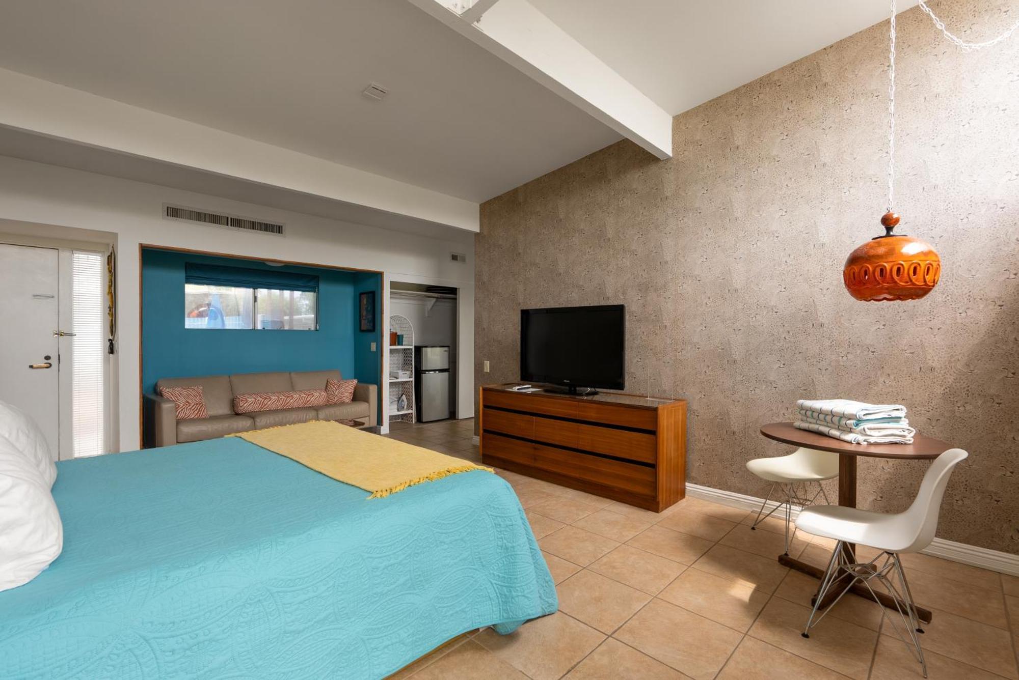 Monkey Tree Hotel By Avantstay Stylish Hotel In Palm Springs W Pool Dış mekan fotoğraf