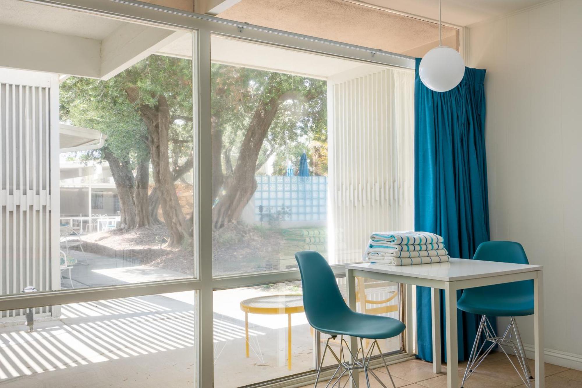 Monkey Tree Hotel By Avantstay Stylish Hotel In Palm Springs W Pool Dış mekan fotoğraf