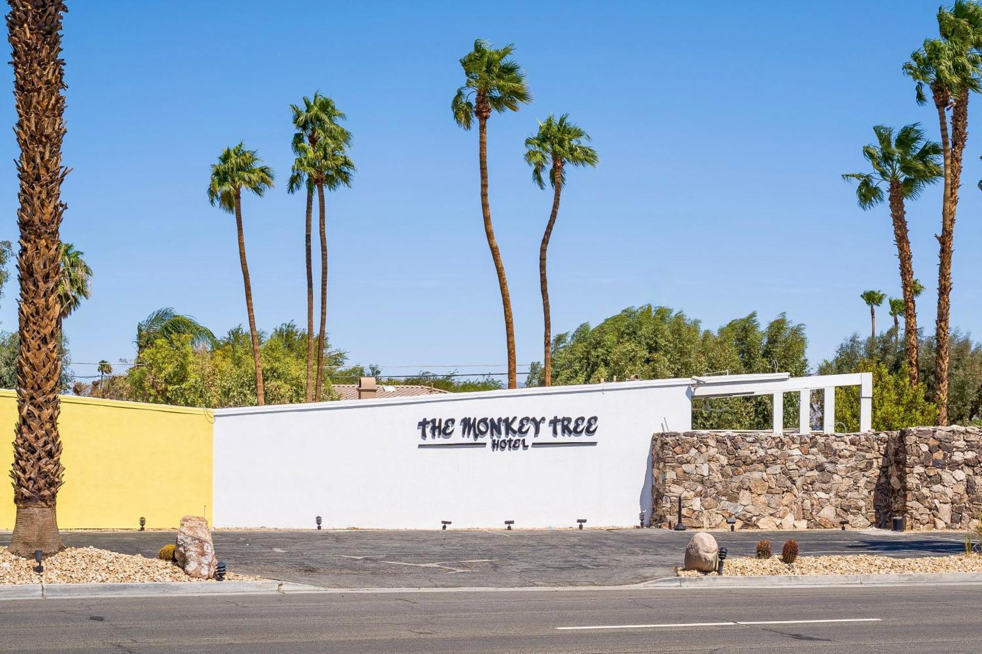 Monkey Tree Hotel By Avantstay Stylish Hotel In Palm Springs W Pool Dış mekan fotoğraf