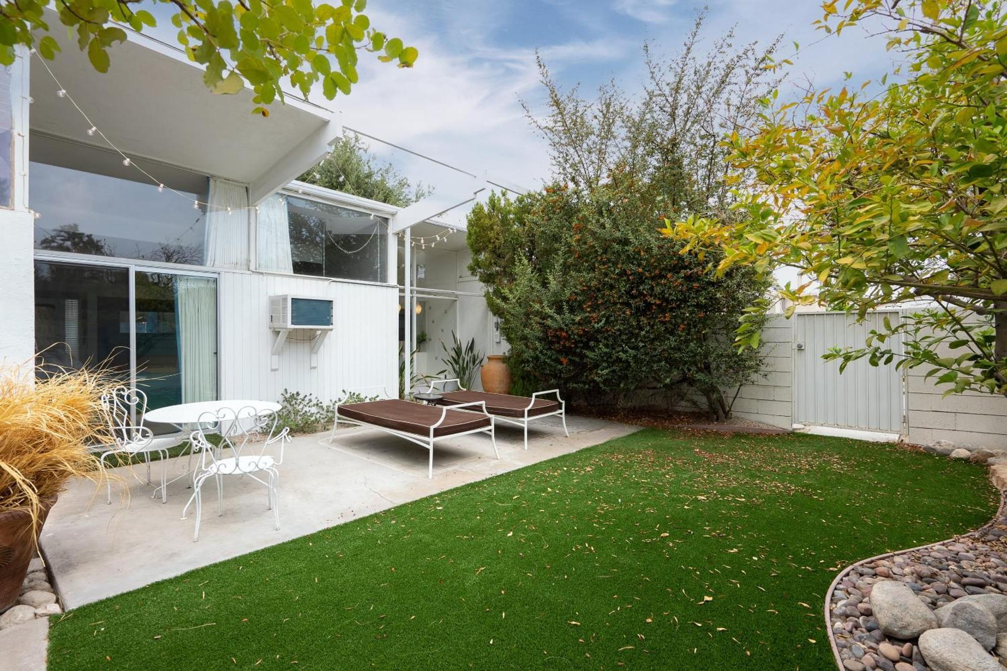 Monkey Tree Hotel By Avantstay Stylish Hotel In Palm Springs W Pool Dış mekan fotoğraf