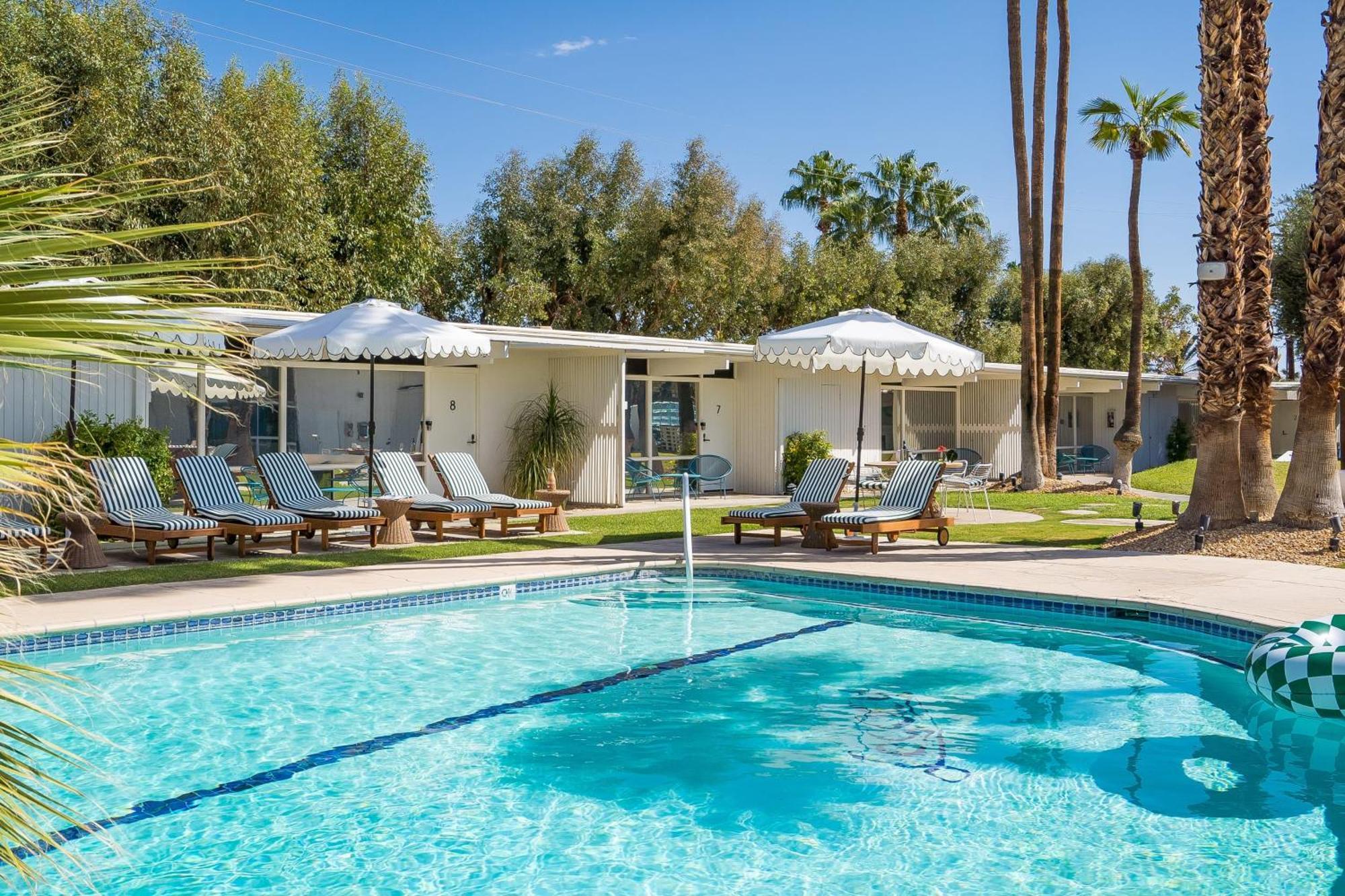 Monkey Tree Hotel By Avantstay Stylish Hotel In Palm Springs W Pool Dış mekan fotoğraf