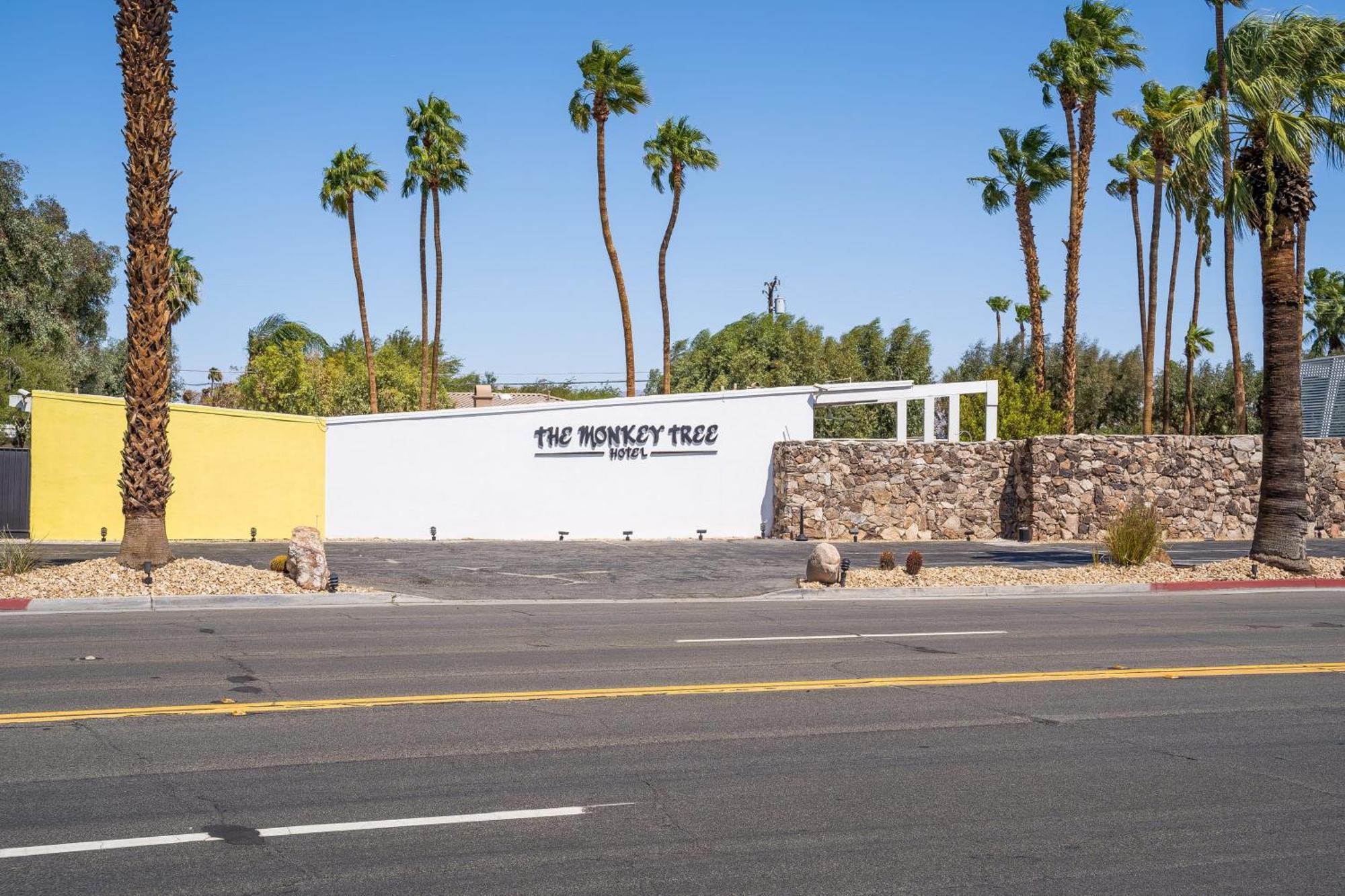 Monkey Tree Hotel By Avantstay Stylish Hotel In Palm Springs W Pool Dış mekan fotoğraf