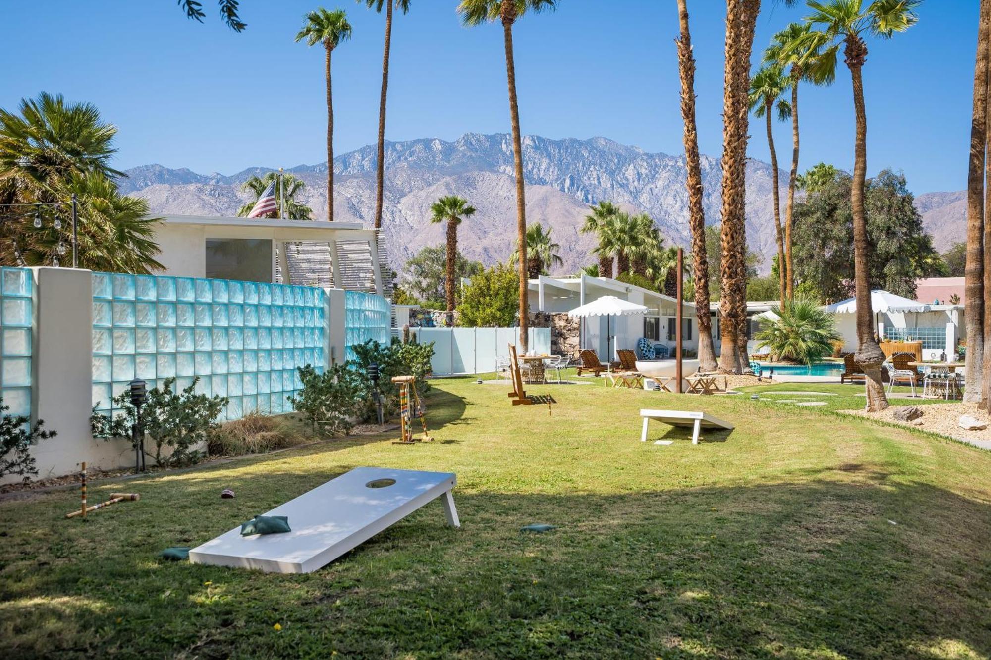 Monkey Tree Hotel By Avantstay Stylish Hotel In Palm Springs W Pool Dış mekan fotoğraf